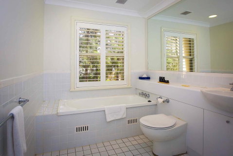 Villa Boronia - Newcastle Accommodation 1