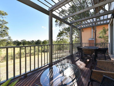 Villa Executive 2br Ferre Resort Condo Located Within Cypress Lakes Resort (nothing Is More Central) - Newcastle Accommodation 3