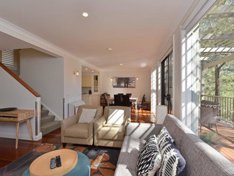 Villa Executive 2br Quattro Resort Condo Located Within Cypress Lakes Resort (nothing Is More Central) - Newcastle Accommodation 0