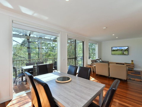 Villa Executive 2br Quattro Resort Condo Located Within Cypress Lakes Resort (nothing Is More Central) - Newcastle Accommodation 2