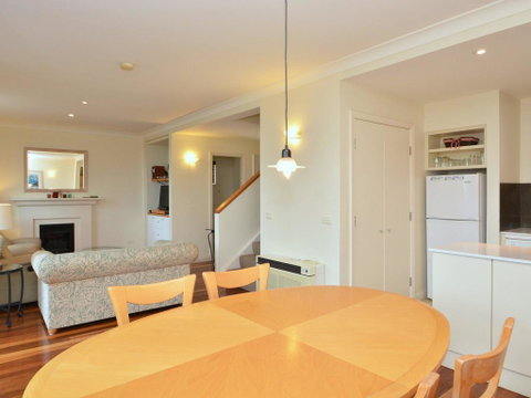 Villa Executive 2br Rose Resort Condo Located Within Cypress Lakes Resort (nothing Is More Central) - Newcastle Accommodation 3