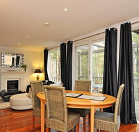 Villa Executive 2br Valley Views Resort Condo located within Cypress Lakes Resort nothing is more central - Newcastle Accommodation