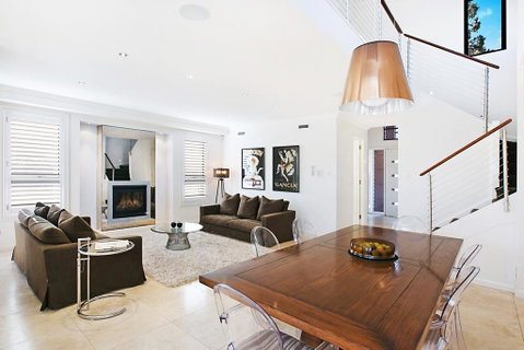 Villa Saachi - Newcastle Accommodation 1
