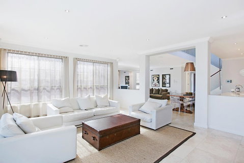 Villa Saachi - Newcastle Accommodation 2
