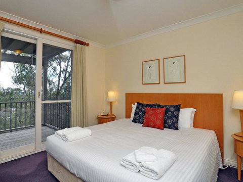 Villa Spa Executive 1br Pinot Resort Condo Located Within Cypress Lakes Resort (nothing Is More Central) - Newcastle Accommodation 2