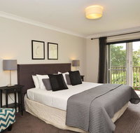 Villas Dodici Sleeps 12 Resort Condos located within Cypress Lakes Resort nothing is more central - Newcastle Accommodation