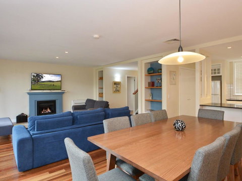 Villas Dodici (Sleeps 12) Resort Condos Located Within Cypress Lakes Resort (nothing Is More Central) - Newcastle Accommodation 3