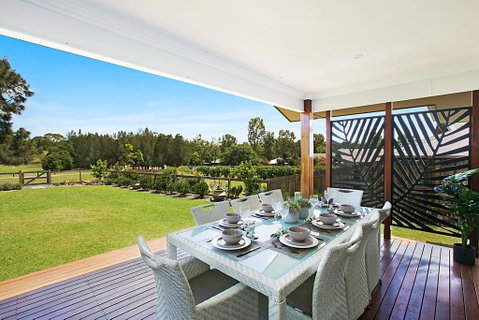 Vin De Vie - Newcastle Accommodation 0