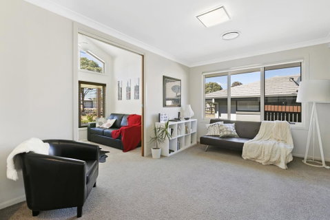 Vino E Golf - Newcastle Accommodation 3