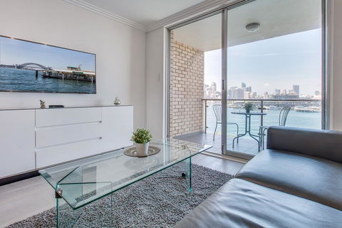 Wake Up To Sydney Harbour - Newcastle Accommodation 0