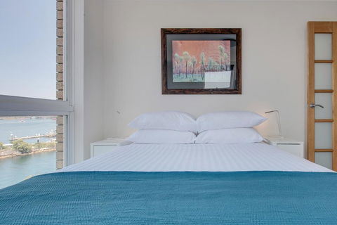 Wake Up To Sydney Harbour - Newcastle Accommodation 2