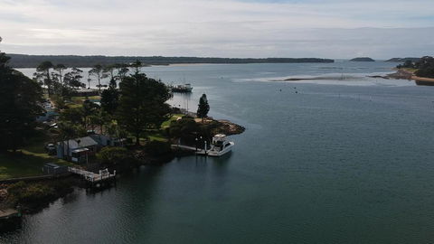 Waterfront Cottages - Newcastle Accommodation 2