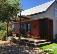 Daydream Cottage - Newcastle Accommodation