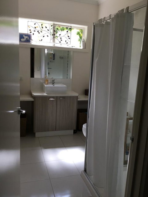Redruth Cottage - Newcastle Accommodation 4