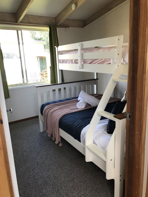 The PC Cottage - Newcastle Accommodation 14