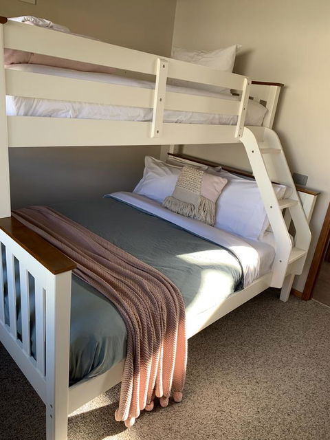 The PC Cottage - Newcastle Accommodation 3