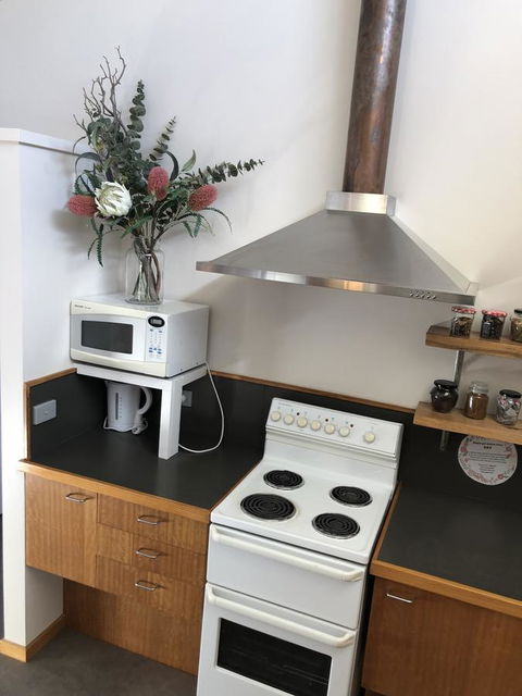 The PC Cottage - Newcastle Accommodation 17