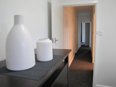 Clarke Street - Newcastle Accommodation 10