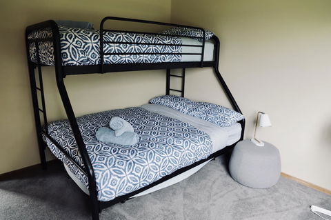 Red Ceder Cottage - Great Ocean Road - Port Campbell - Newcastle Accommodation 6