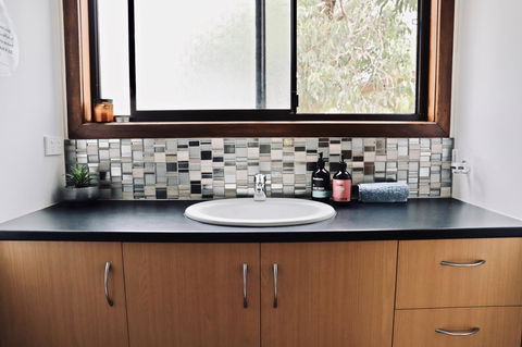 Red Ceder Cottage - Great Ocean Road - Port Campbell - Newcastle Accommodation 16