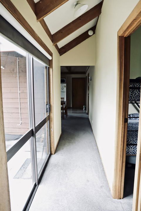 Red Ceder Cottage - Great Ocean Road - Port Campbell - Newcastle Accommodation 20