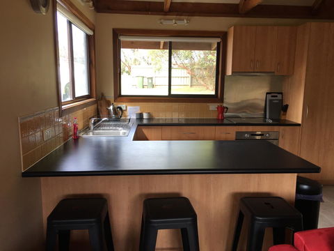 Red Ceder Cottage - Great Ocean Road - Port Campbell - Newcastle Accommodation 13