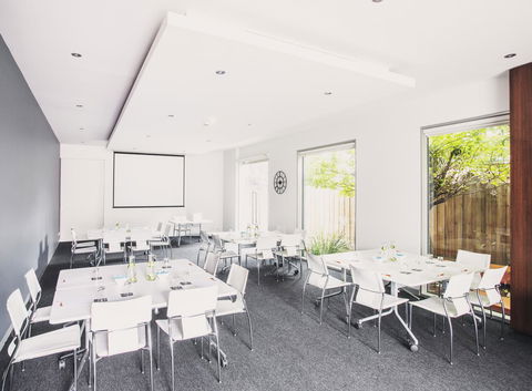 Punthill Williamstown - Newcastle Accommodation 24