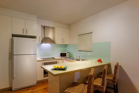 Crest On Barkly Serviced Apartments - Newcastle Accommodation 3