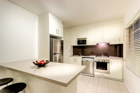 Crest On Barkly Serviced Apartments - Newcastle Accommodation 1