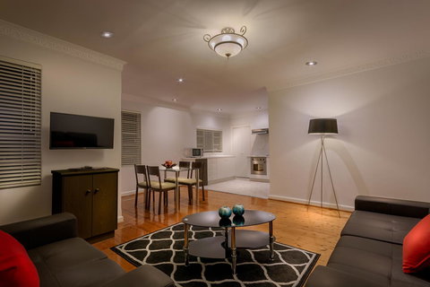 Crest On Barkly Serviced Apartments - Newcastle Accommodation 11