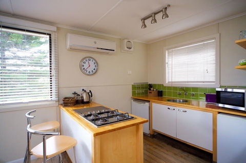 Healesville Apartments - New Castle Tourism 23