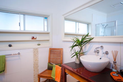 Healesville Apartments - New Castle Tourism 37
