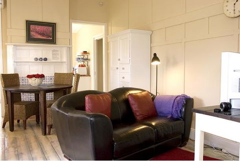 Healesville Apartments - New Castle Tourism 13