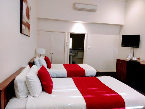 Ansonia On Lydiard - Newcastle Accommodation 24