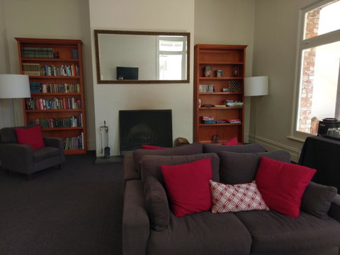 Ansonia On Lydiard - Newcastle Accommodation 38
