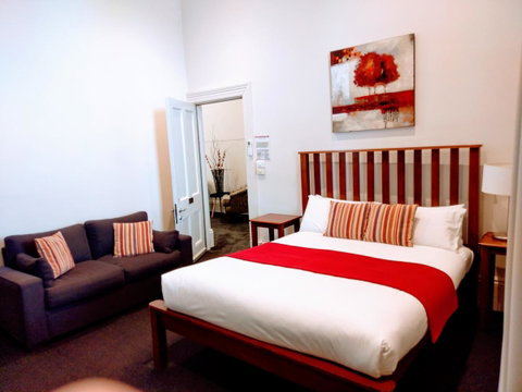 Ansonia On Lydiard - Newcastle Accommodation 29