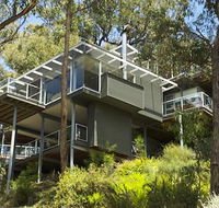 Lorne Luxury - Newcastle Accommodation