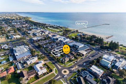Sunryes Beach House - New Castle Tourism 0