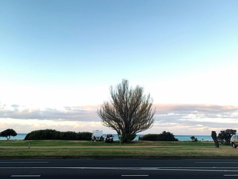 Sunryes Beach House - New Castle Tourism 34