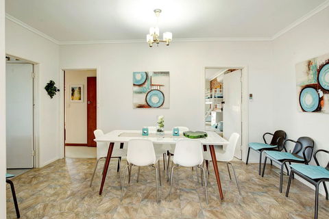 Sunryes Beach House - New Castle Tourism 13