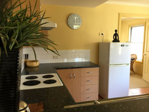 At The Beach Apartments - New Castle Tourism 7