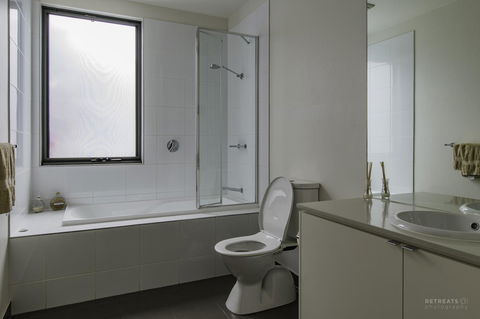 1 Pebble Place - Newcastle Accommodation 13