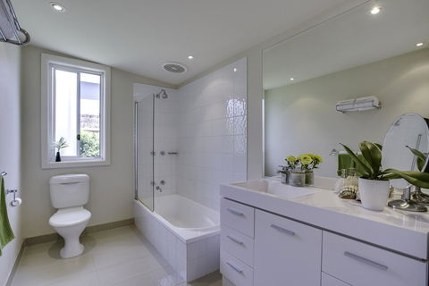 Heather's Hideaway Sorrento - New Castle Tourism 6