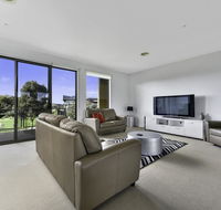 23 Coast Drive Torquay - New Castle Tourism
