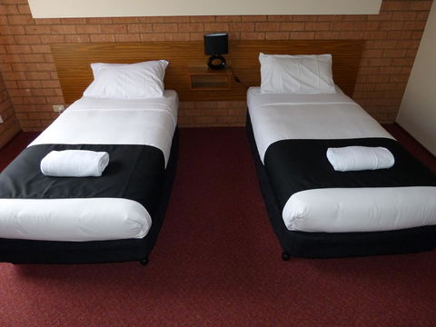 Blue Whale Motor Inn & Apartments - New Castle Tourism 29