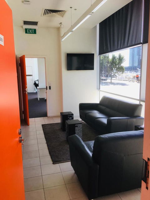 Luxury On The Water (Private Luxurious Boat) - New Castle Tourism 17