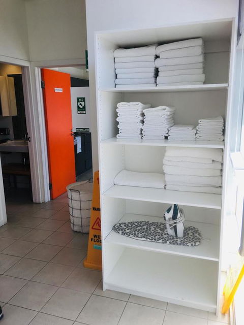 Luxury On The Water (Private Luxurious Boat) - New Castle Tourism 15