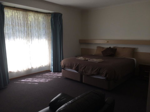 Ambassador Motor Inn - Newcastle Accommodation 17
