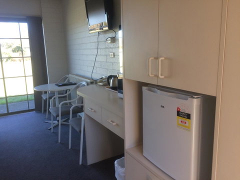 Ambassador Motor Inn - Newcastle Accommodation 8
