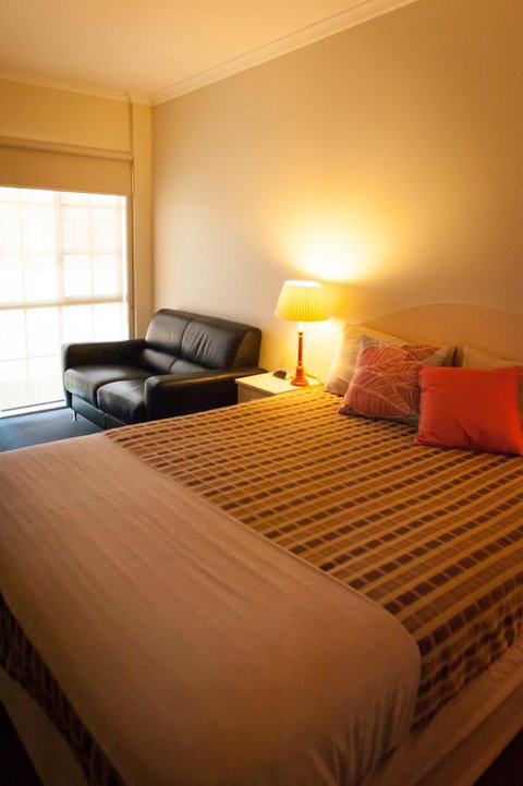 Ambassador Motor Inn - Newcastle Accommodation 34